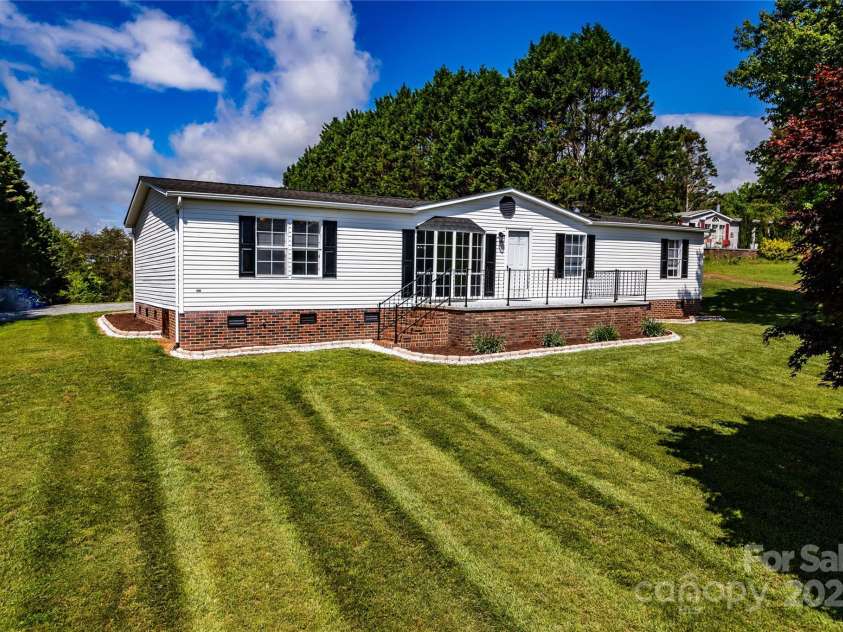 186 Ellendale Lane, Taylorsville, NC 28681.  MLS# CAR4247159, YatesRealty ID 14055. 