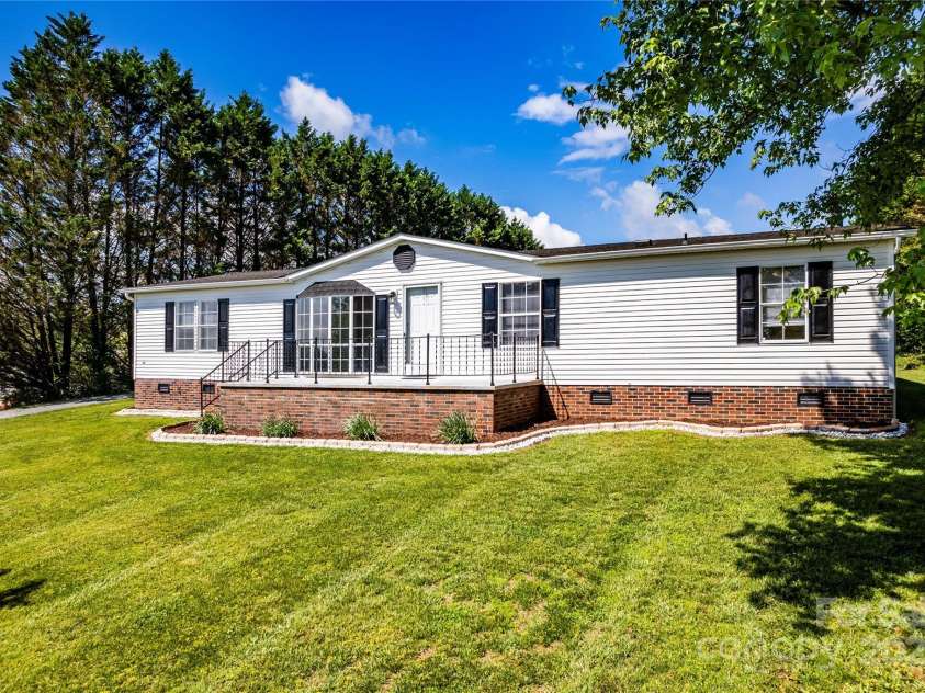 186 Ellendale Lane, Taylorsville, NC 28681.  MLS# CAR4247159, YatesRealty ID 14055. 