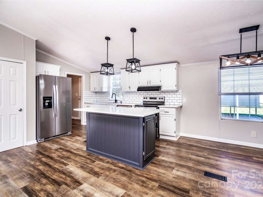 186 Ellendale Lane, Taylorsville, NC 28681.  MLS# CAR4247159, YatesRealty ID 14055. 