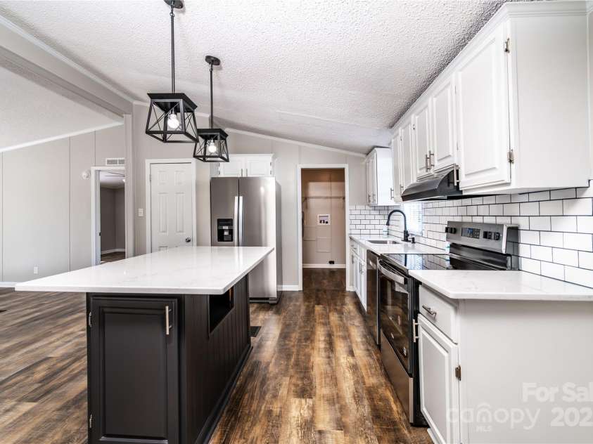 186 Ellendale Lane, Taylorsville, NC 28681.  MLS# CAR4247159, YatesRealty ID 14055. 