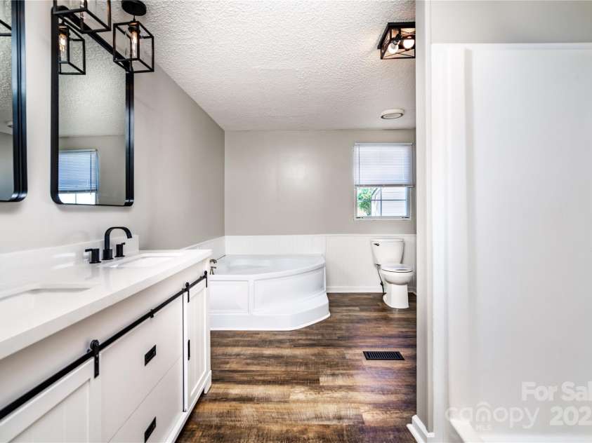 186 Ellendale Lane, Taylorsville, NC 28681.  MLS# CAR4247159, YatesRealty ID 14055. 