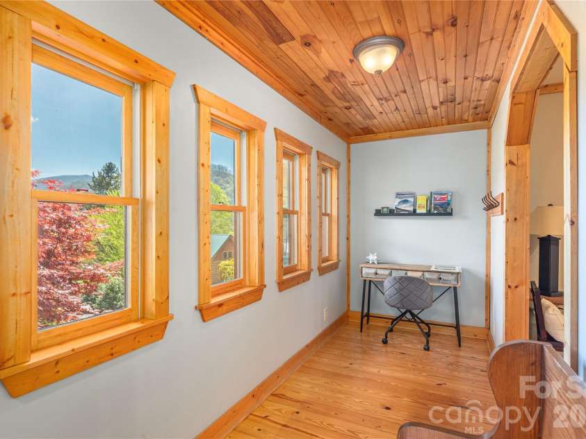 129 Valley Creek Drive, Maggie Valley, NC 28751.  MLS# CAR4363296, YatesRealty ID 14056. 