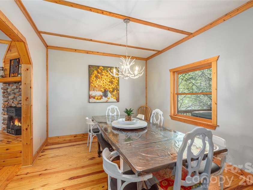129 Valley Creek Drive, Maggie Valley, NC 28751.  MLS# CAR4363296, YatesRealty ID 14056. 