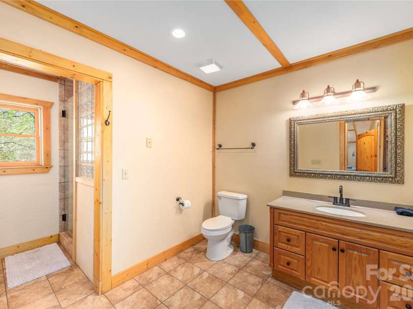 129 Valley Creek Drive, Maggie Valley, NC 28751.  MLS# CAR4363296, YatesRealty ID 14056. 