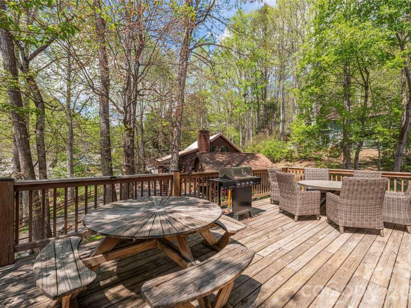 129 Valley Creek Drive, Maggie Valley, NC 28751.  MLS# CAR4363296, YatesRealty ID 14056. 