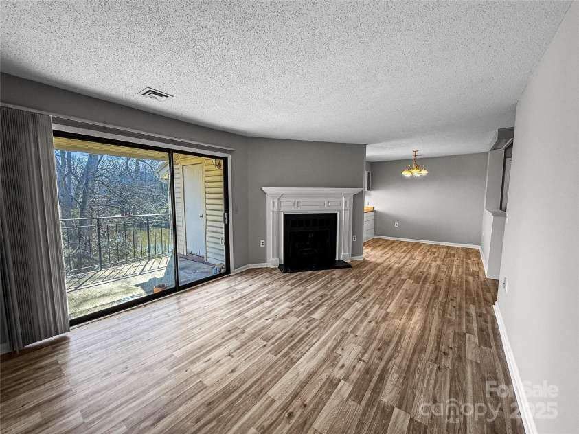 4824 Spring Lake Drive, Charlotte, NC 28212.  MLS# CAR4227161, YatesRealty ID 14058. 