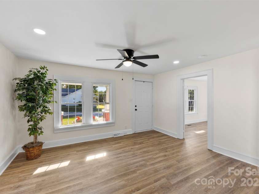 601 12th Street, Bessemer City, NC 28016.  MLS# CAR4312531, YatesRealty ID 14058. 