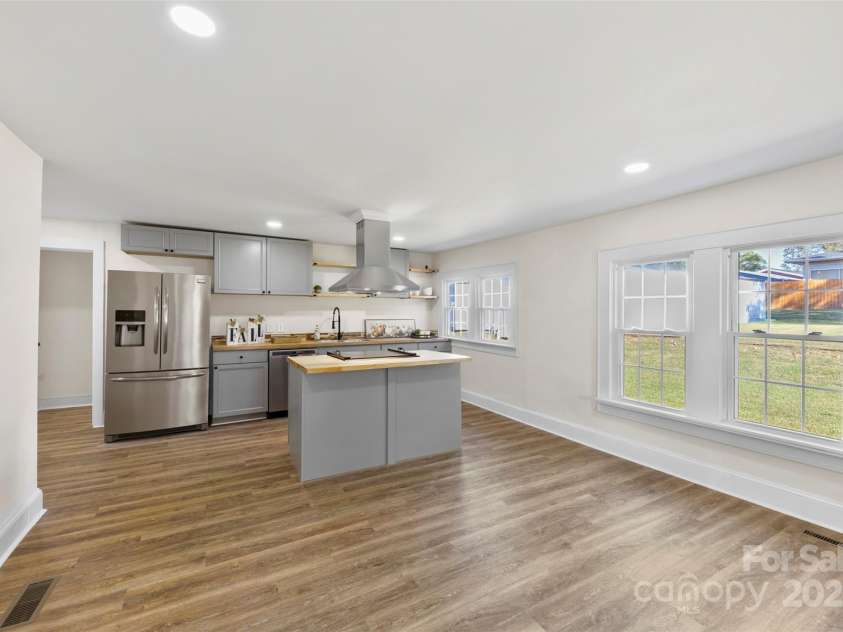 601 12th Street, Bessemer City, NC 28016.  MLS# CAR4312531, YatesRealty ID 14058. 