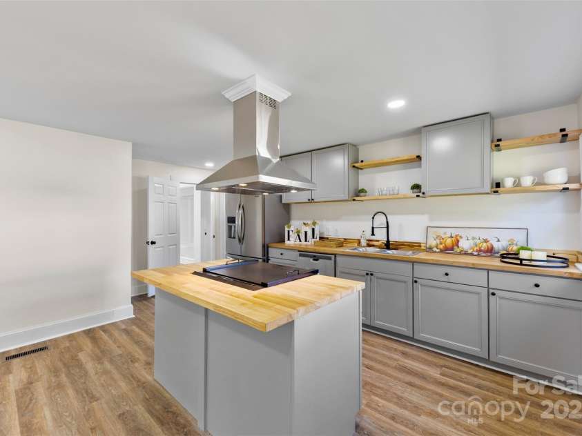 601 12th Street, Bessemer City, NC 28016.  MLS# CAR4312531, YatesRealty ID 14058. 