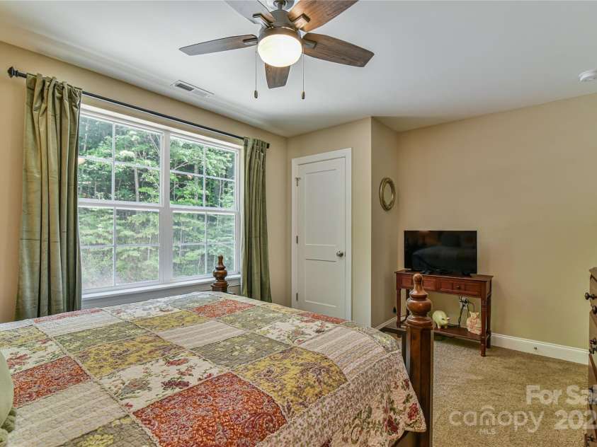 140 Atlantic Falls Trail, Black Mountain, NC 28711.  MLS# CAR4258087, YatesRealty ID 14059. 3rd Bedroom Ensuite on Upper Level