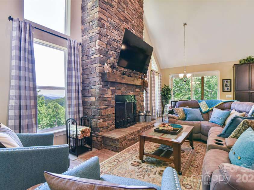 140 Atlantic Falls Trail, Black Mountain, NC 28711.  MLS# CAR4258087, YatesRealty ID 14059. 