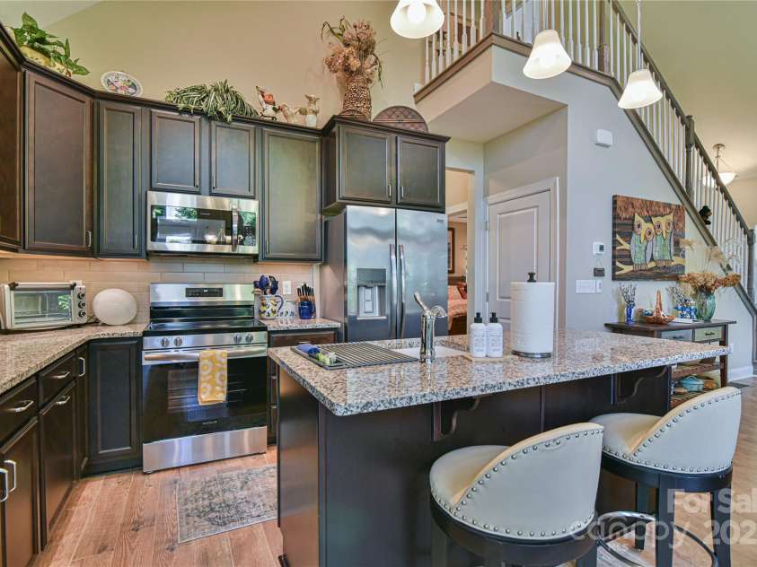 140 Atlantic Falls Trail, Black Mountain, NC 28711.  MLS# CAR4258087, YatesRealty ID 14059. 