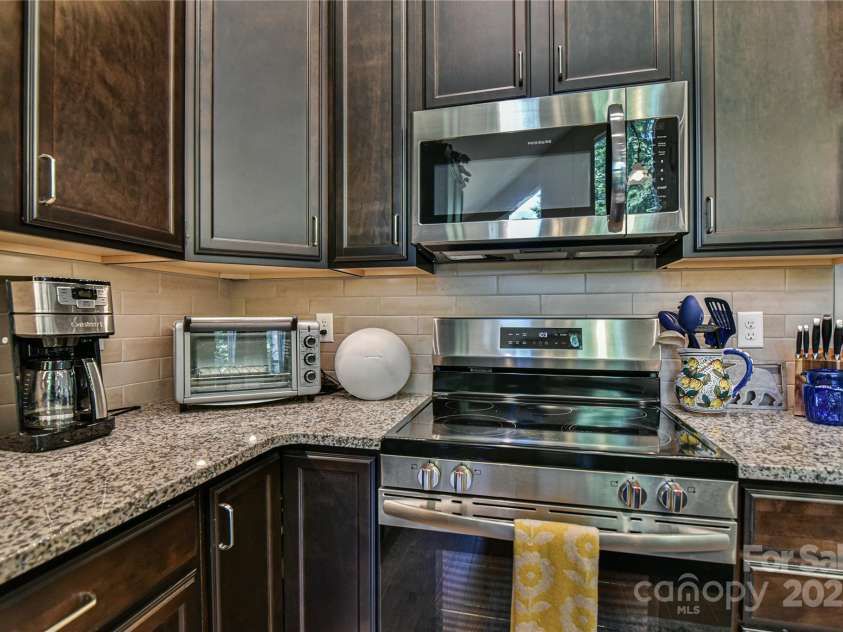 140 Atlantic Falls Trail, Black Mountain, NC 28711.  MLS# CAR4258087, YatesRealty ID 14059. 