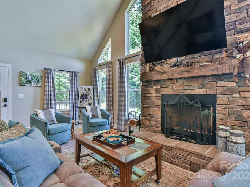 140 Atlantic Falls Trail, Black Mountain, NC 28711.  MLS# CAR4258087, YatesRealty ID 14059. 