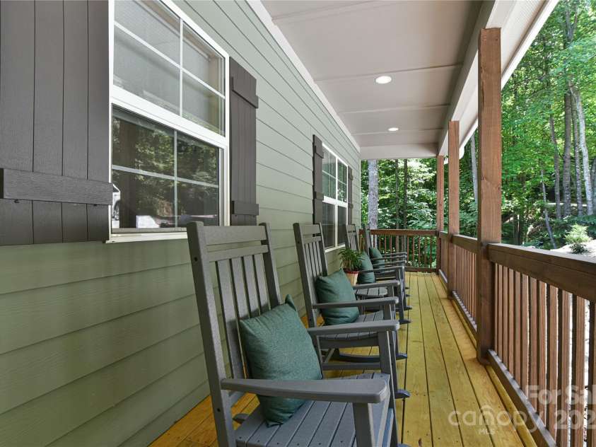 140 Atlantic Falls Trail, Black Mountain, NC 28711.  MLS# CAR4258087, YatesRealty ID 14059. Front Covered Porch