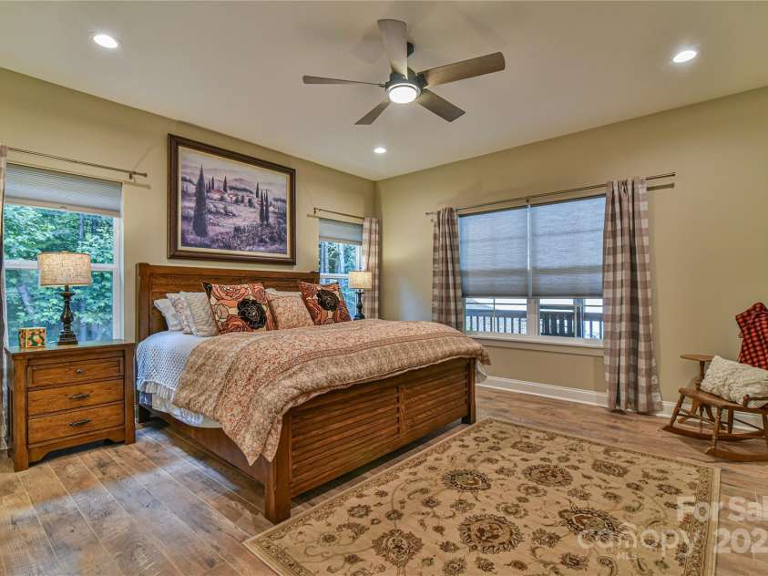 140 Atlantic Falls Trail, Black Mountain, NC 28711.  MLS# CAR4258087, YatesRealty ID 14059. Primary Bedroom on Main Level