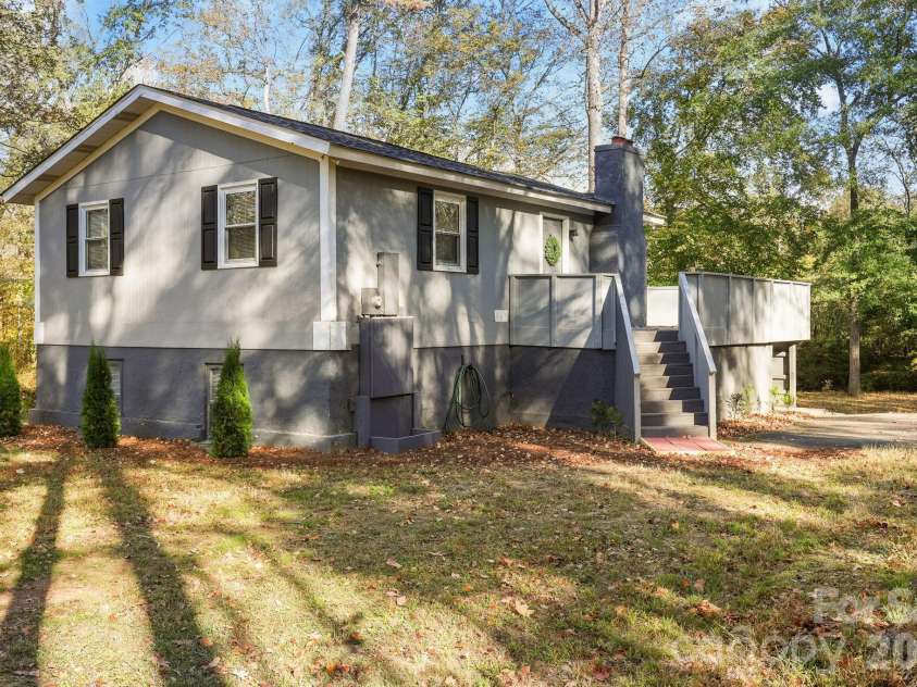 3618 Waterloo Drive, Harrisburg, NC 28075.  MLS# CAR4316591, YatesRealty ID 1406. 