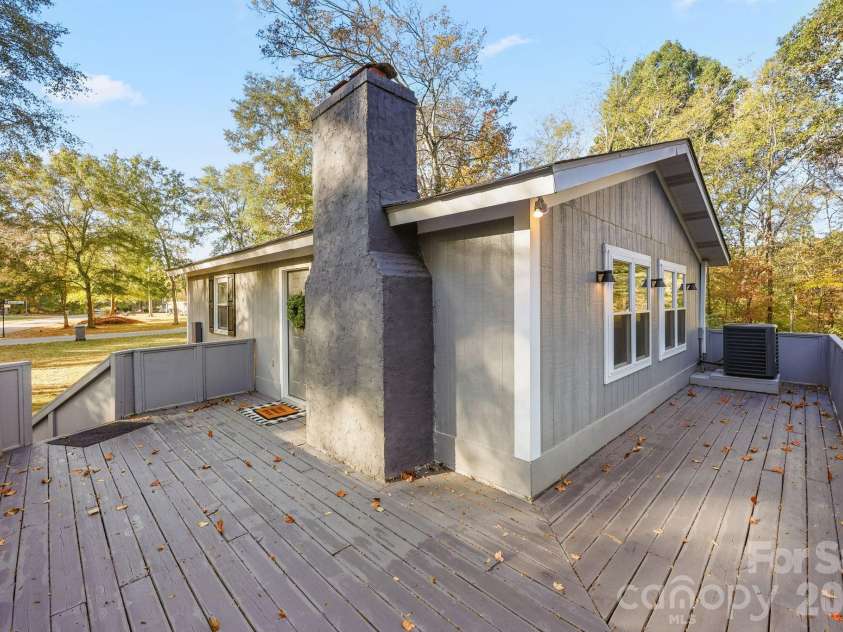 3618 Waterloo Drive, Harrisburg, NC 28075.  MLS# CAR4316591, YatesRealty ID 1406. 