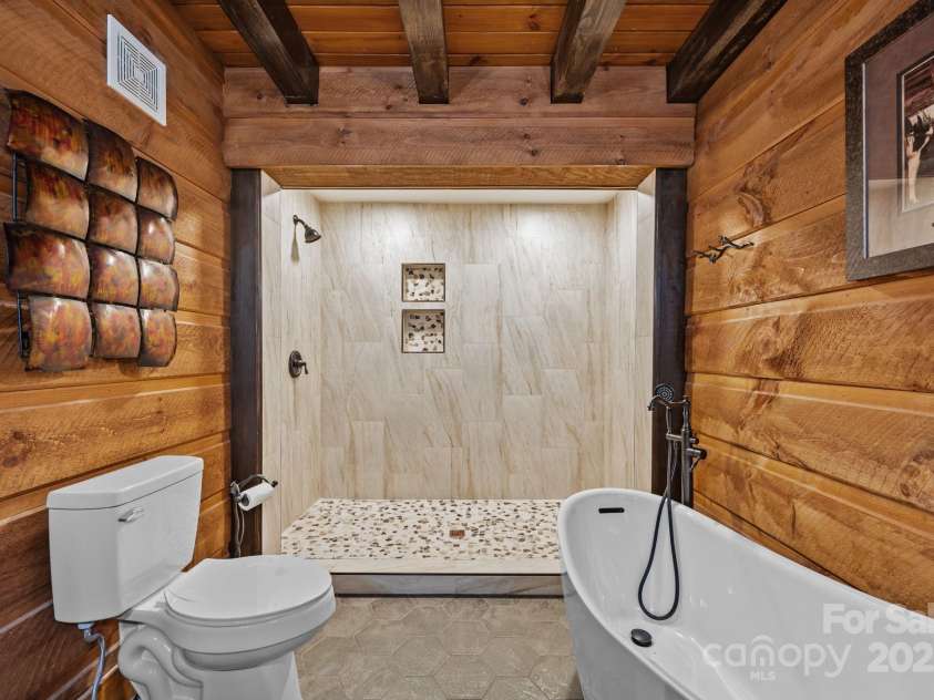 670 Barber Road, Zirconia, NC 28790.  MLS# CAR4293053, YatesRealty ID 1406. 