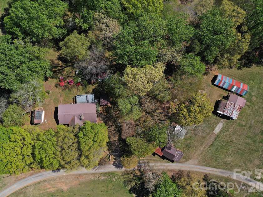 1336 Chinn Lane, Yadkinville, NC 27055.  MLS# CAR4369727, YatesRealty ID 14060. 