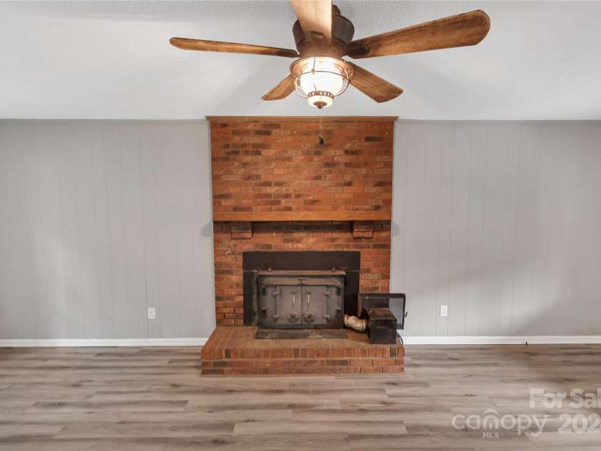 511 Colorado Trail, Lincolnton, NC 28092.  MLS# CAR4182973, YatesRealty ID 14060. 