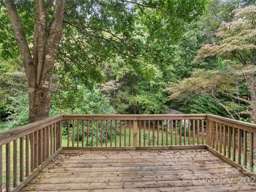 511 Colorado Trail, Lincolnton, NC 28092.  MLS# CAR4182973, YatesRealty ID 14060. 