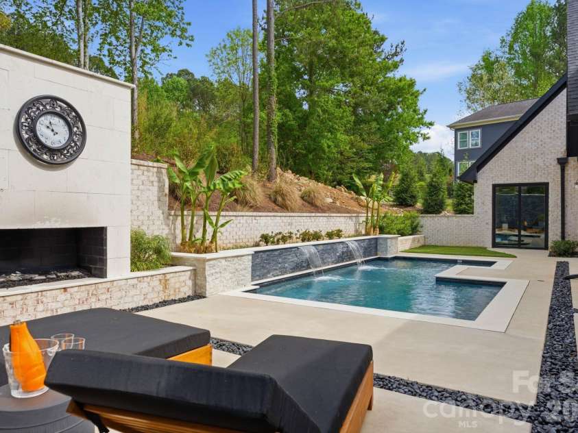 1462 Winged Foot Drive, Denver, NC 28037.  MLS# CAR4371870, YatesRealty ID 14061. 