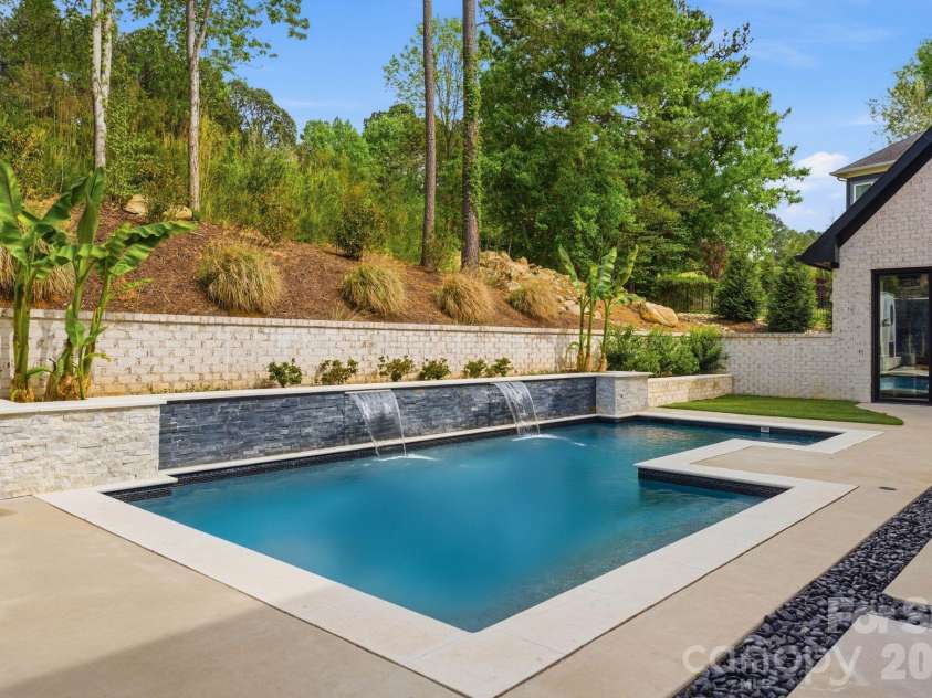 1462 Winged Foot Drive, Denver, NC 28037.  MLS# CAR4371870, YatesRealty ID 14061. 