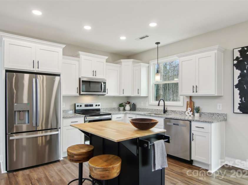 210 Oak Grove Road, Bryson City, NC 28713.  MLS# CAR4293281, YatesRealty ID 14062. 