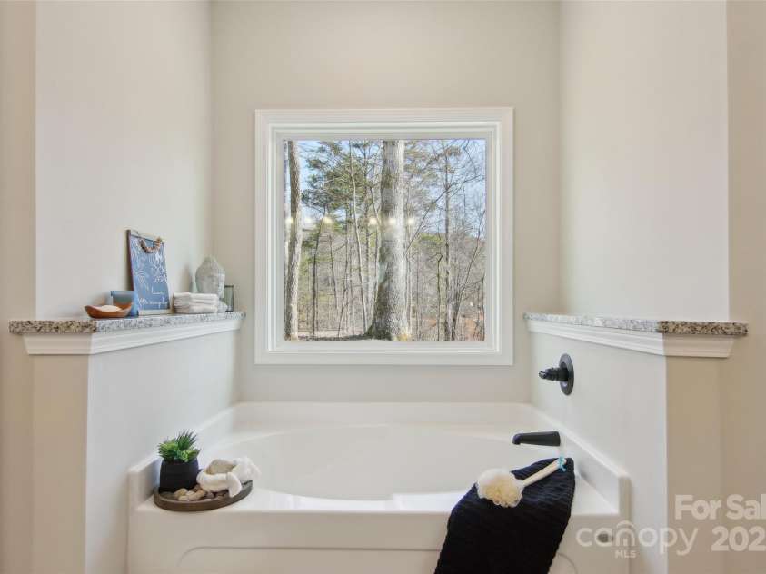 210 Oak Grove Road, Bryson City, NC 28713.  MLS# CAR4293281, YatesRealty ID 14062. 