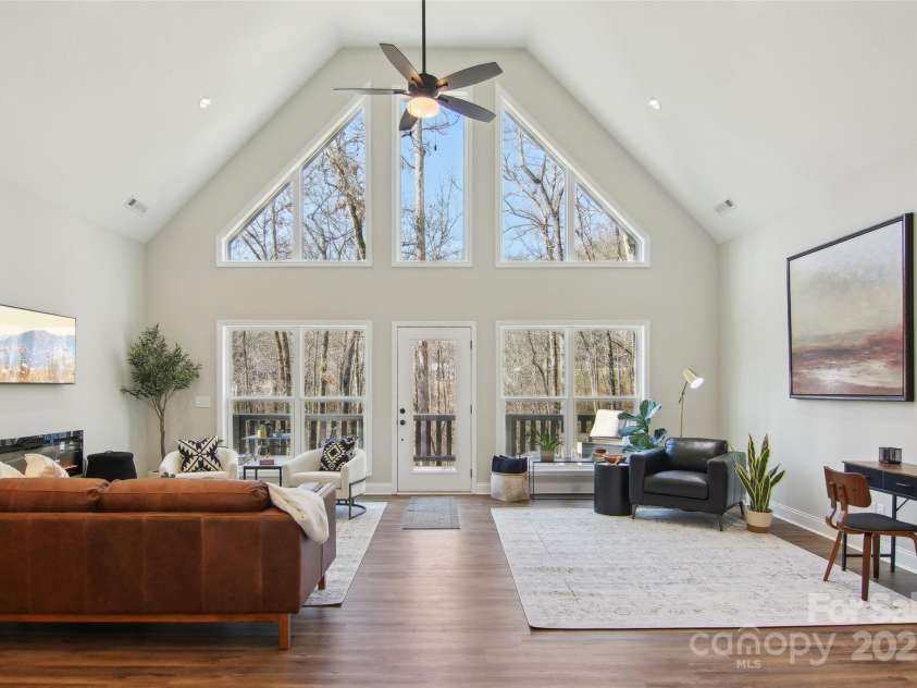 210 Oak Grove Road, Bryson City, NC 28713.  MLS# CAR4293281, YatesRealty ID 14062. 