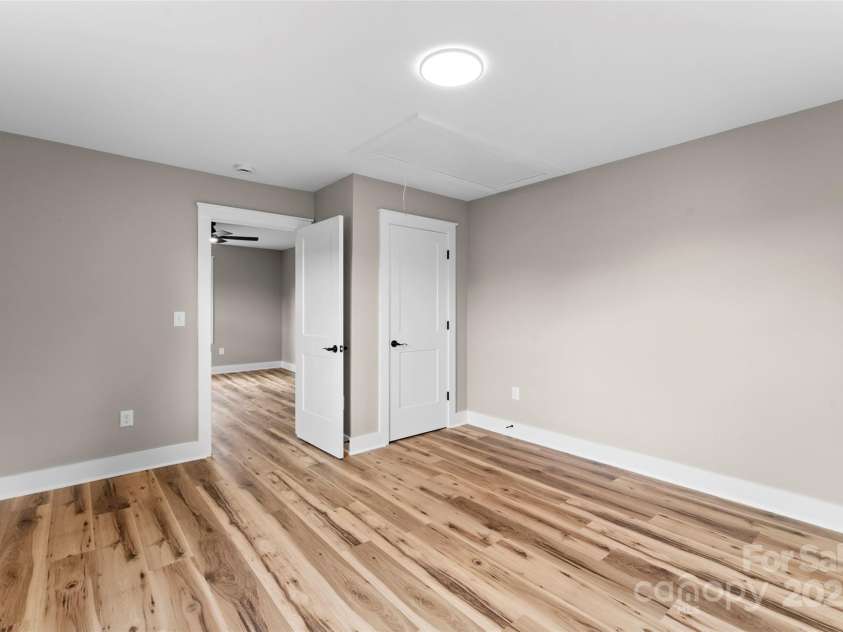 320 Pine Street, Maiden, NC 28650.  MLS# CAR4260600, YatesRealty ID 14063. 