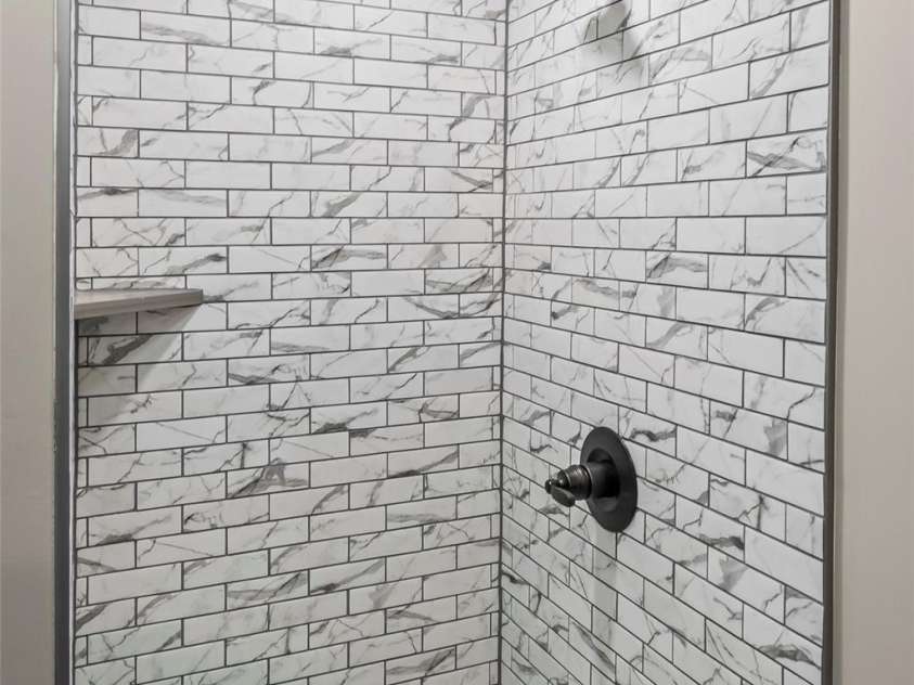 320 Pine Street, Maiden, NC 28650.  MLS# CAR4260600, YatesRealty ID 14063. 