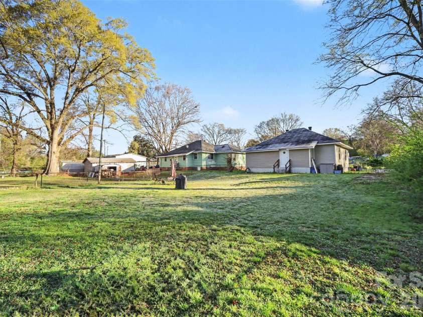 918 8th Street, Lancaster, SC 29720.  MLS# CAR4350449, YatesRealty ID 14063. Backyard