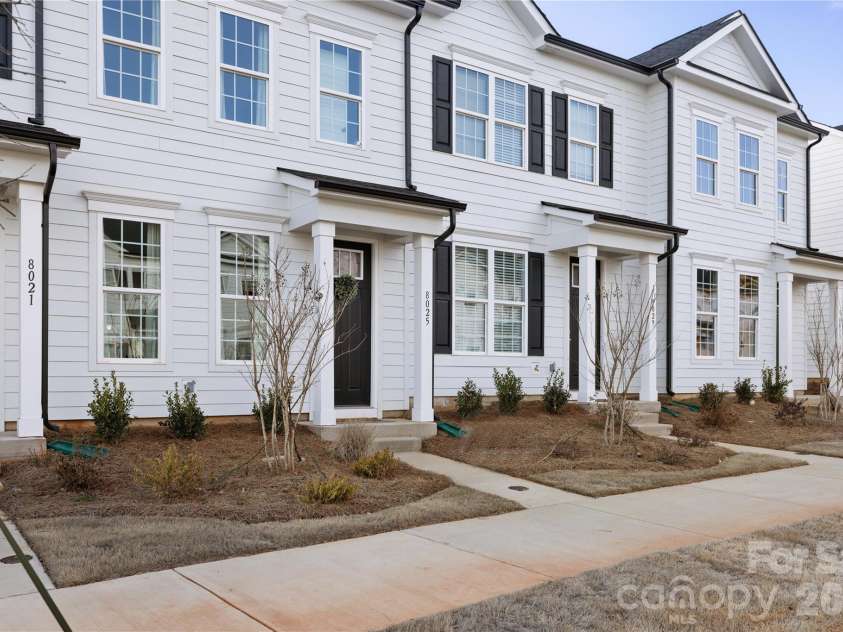 7017 Antigo Drive, Huntersville, NC 28078.  MLS# CAR4362926, YatesRealty ID 14065. 