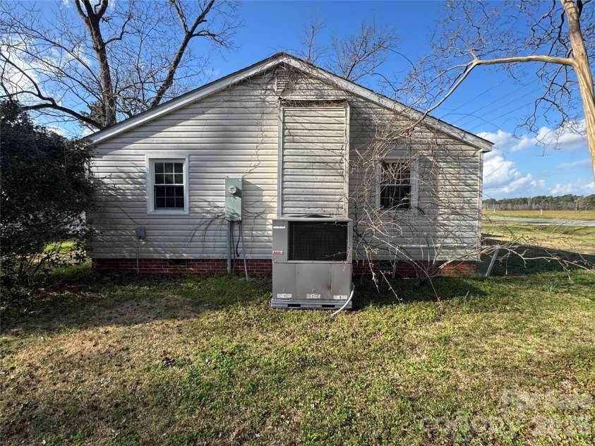 1097 Joe Brown Highway, Chadbourn, NC 28431.  MLS# CAR4361393, YatesRealty ID 14066. 