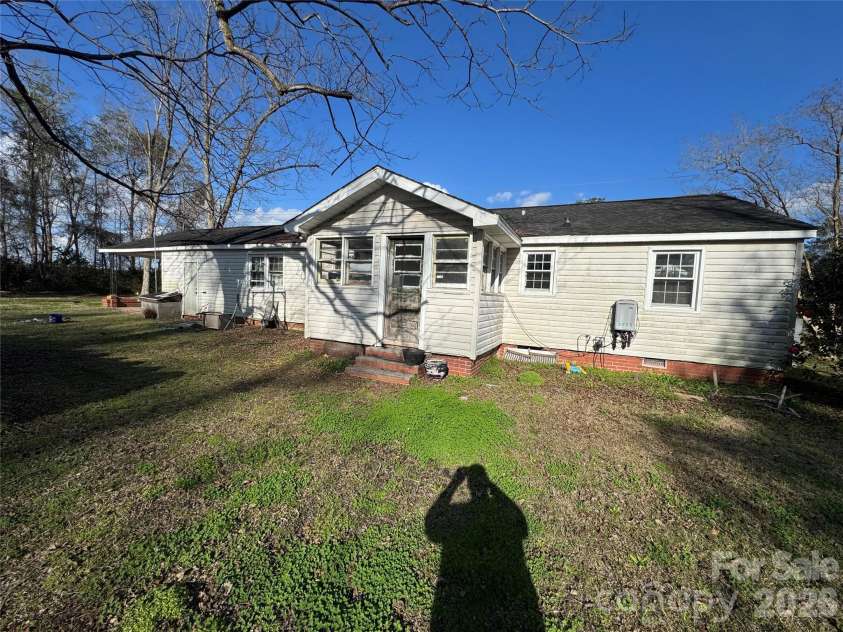 1097 Joe Brown Highway, Chadbourn, NC 28431.  MLS# CAR4361393, YatesRealty ID 14066. 
