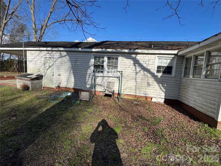 1097 Joe Brown Highway, Chadbourn, NC 28431.  MLS# CAR4361393, YatesRealty ID 14066. 