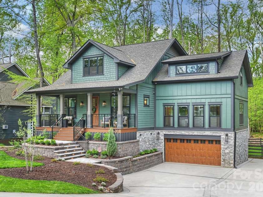 4001 Carmel Forest Drive, Charlotte, NC 28226.  MLS# CAR4369189, YatesRealty ID 14067. 