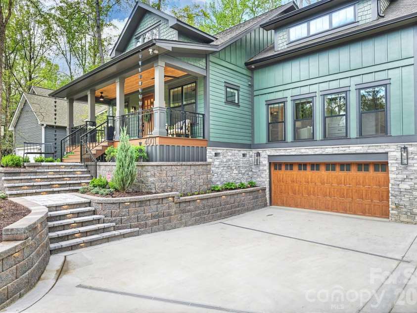 4001 Carmel Forest Drive, Charlotte, NC 28226.  MLS# CAR4369189, YatesRealty ID 14067. 