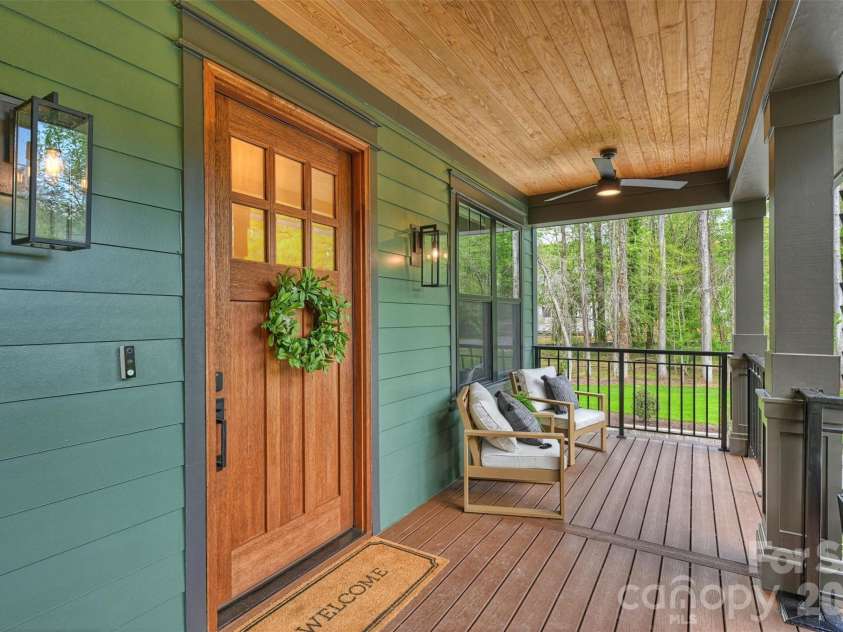 4001 Carmel Forest Drive, Charlotte, NC 28226.  MLS# CAR4369189, YatesRealty ID 14067. 