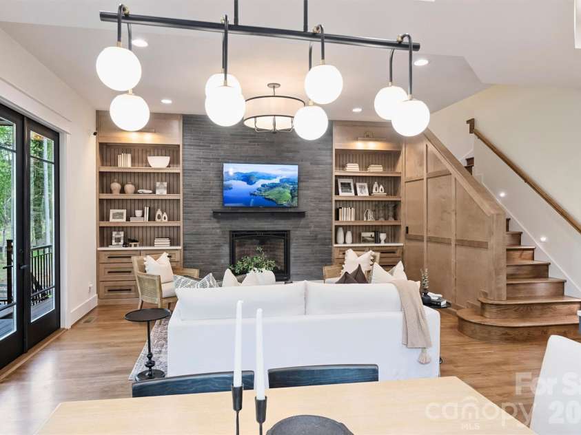 4001 Carmel Forest Drive, Charlotte, NC 28226.  MLS# CAR4369189, YatesRealty ID 14067. 