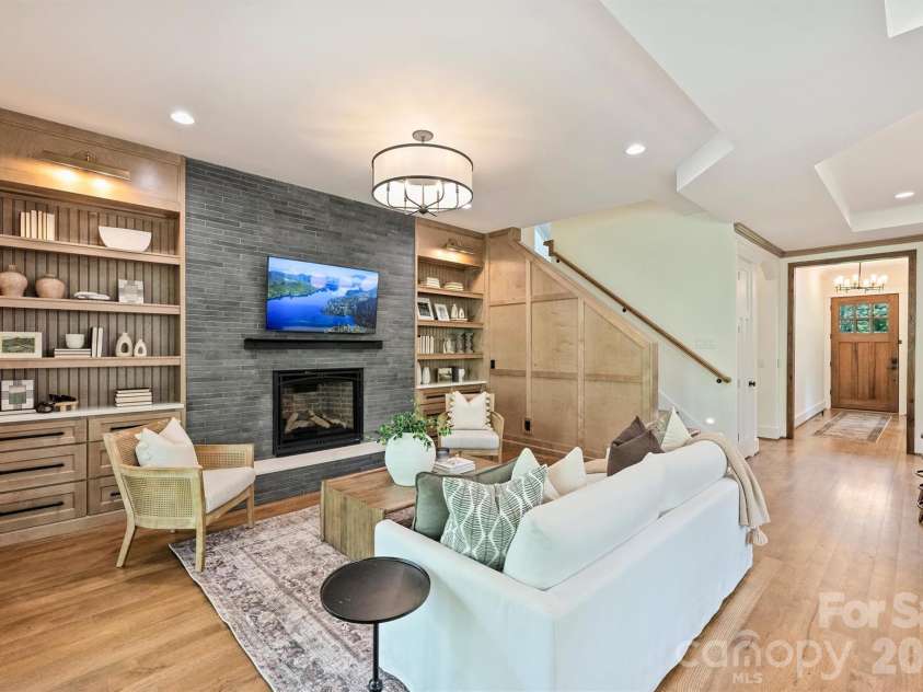 4001 Carmel Forest Drive, Charlotte, NC 28226.  MLS# CAR4369189, YatesRealty ID 14067. 