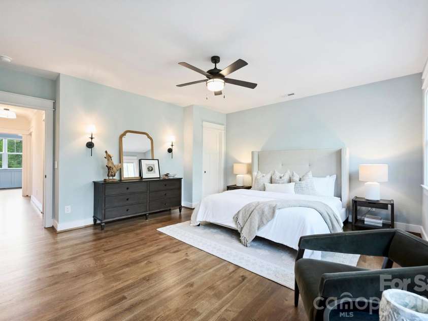 4001 Carmel Forest Drive, Charlotte, NC 28226.  MLS# CAR4369189, YatesRealty ID 14067. 