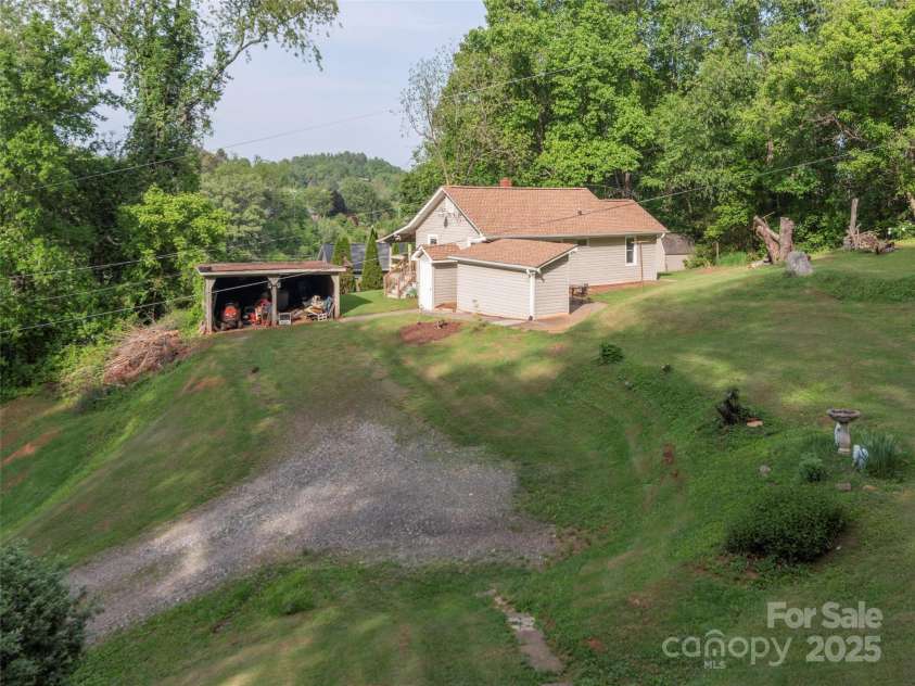 21 & 24 Betty Drive, Leicester, NC 28748.  MLS# CAR4260649, YatesRealty ID 14069. 