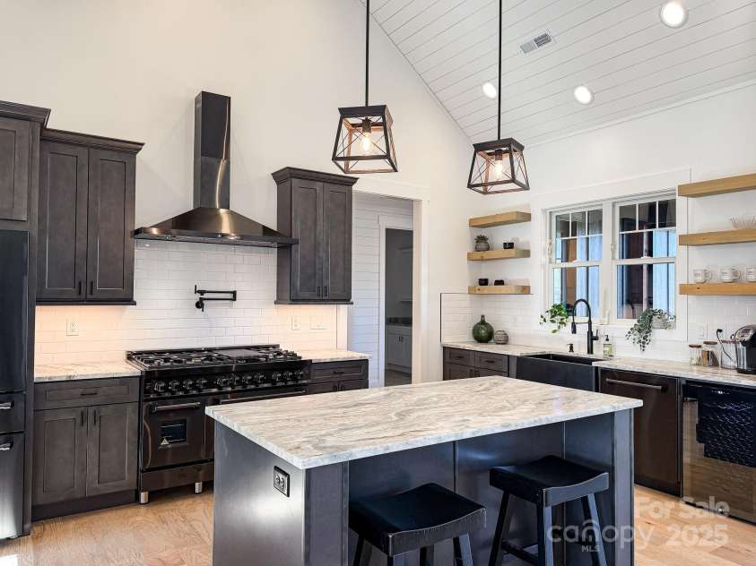 17 Skylar Lane, Mills River, NC 28759.  MLS# CAR4132888, YatesRealty ID 1407. 