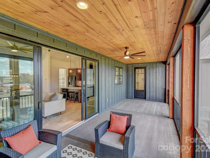 17 Skylar Lane, Mills River, NC 28759.  MLS# CAR4132888, YatesRealty ID 1407. 