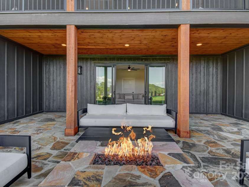 17 Skylar Lane, Mills River, NC 28759.  MLS# CAR4132888, YatesRealty ID 1407. 