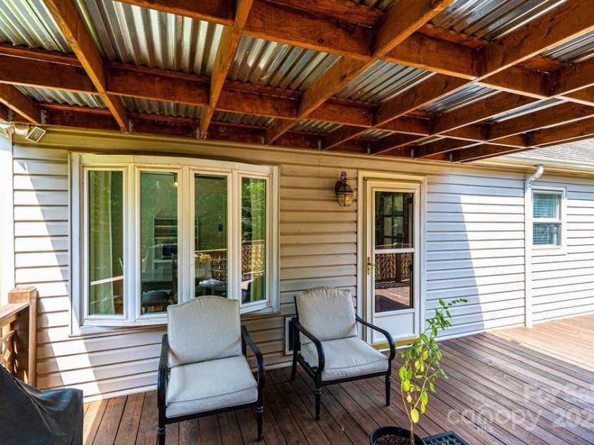 1276 Beechwood Drive, Newton, NC 28658.  MLS# CAR4260663, YatesRealty ID 14070. 