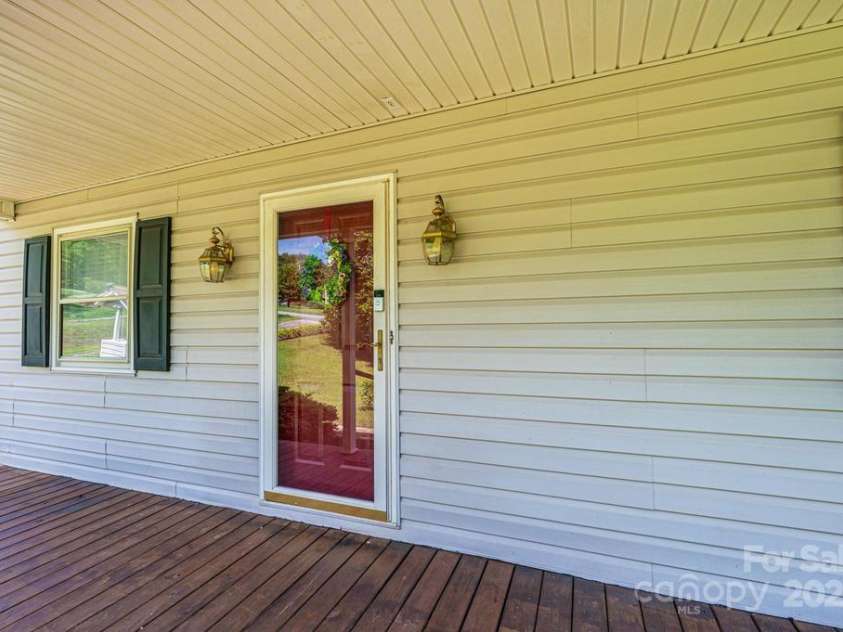 1276 Beechwood Drive, Newton, NC 28658.  MLS# CAR4260663, YatesRealty ID 14070. 